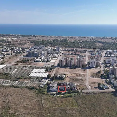 Demirel Antalya-lara Plajlar Ve Havalimanina Yakin *