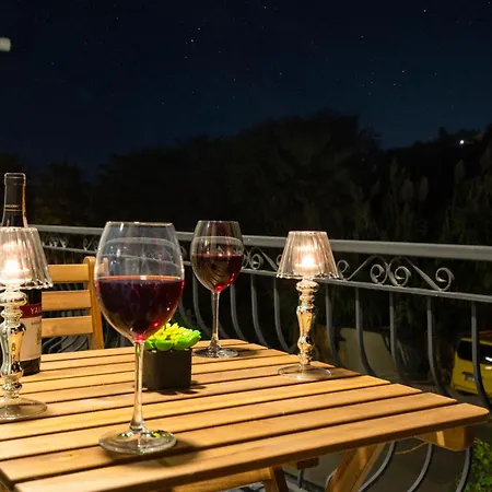 Demirel Antalya-lara Plajlar Ve Havalimanina Yakin *