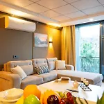 Demirel Antalya-lara Plajlar Ve Havalimanina Yakin