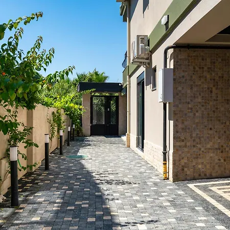 Demirel Antalya-lara Plajlar Ve Havalimanina Yakin
