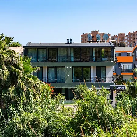 Demirel Antalya-lara Plajlar Ve Havalimanina Yakin Lejlighed Antalya