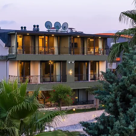 Demirel Antalya-lara Plajlar Ve Havalimanina Yakin *